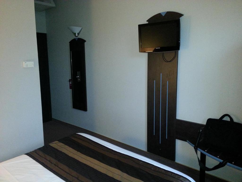 Hotel Akena City Caudry Room photo